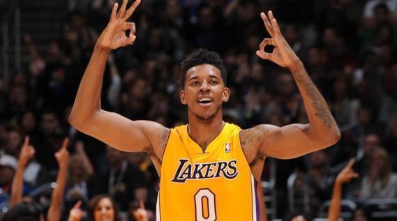 与此同时 与此同时